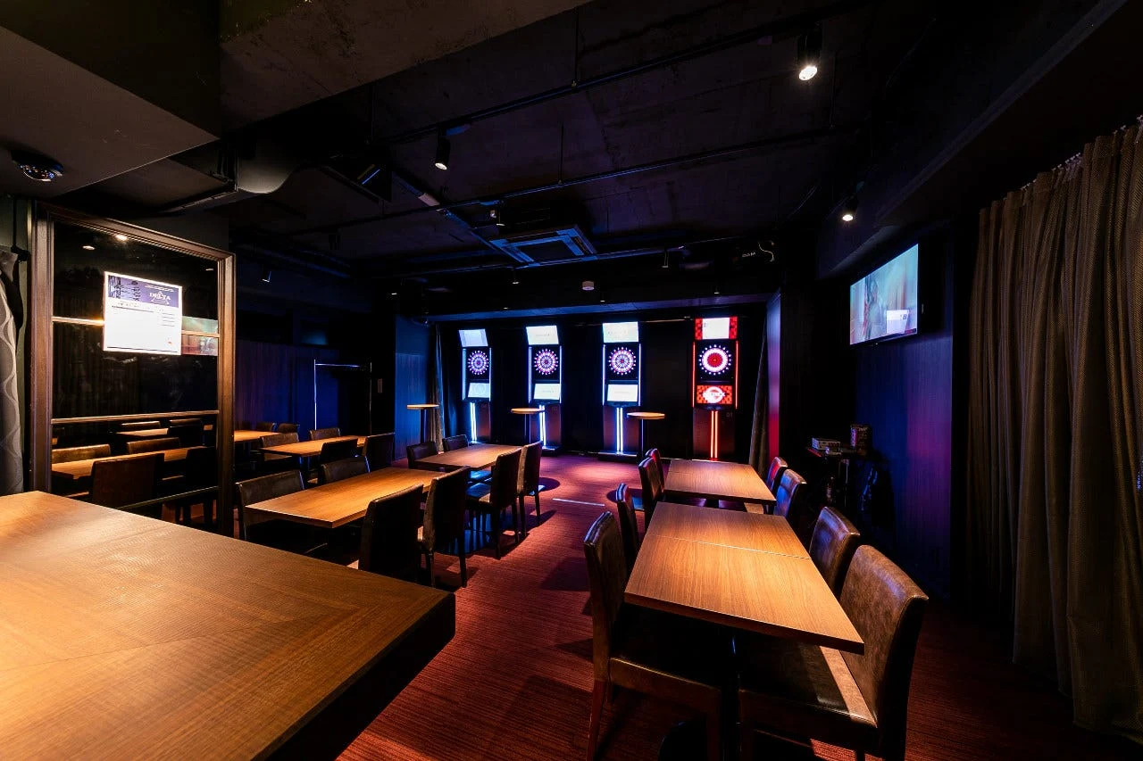 渋谷ダーツバー DELTA+ 店内メインビジュアル