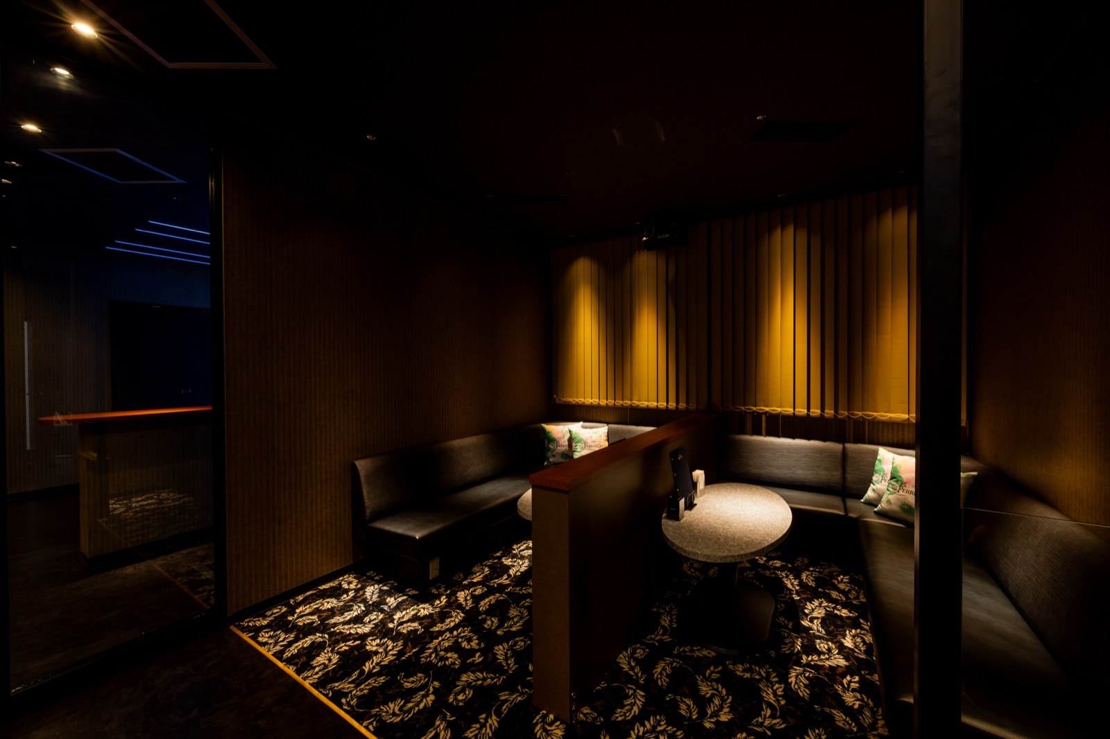 有楽町ダーツカフェ DELTA+ 店内メインビジュアル